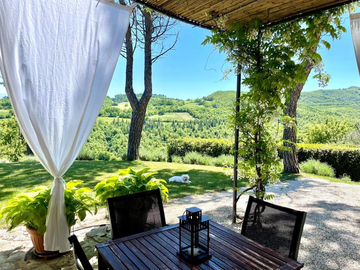 La Panoramica Gubbio - Maison De Charme - Casette E Appartamenti Self Catering Per Vacanze Meravigliose! מראה חיצוני תמונה