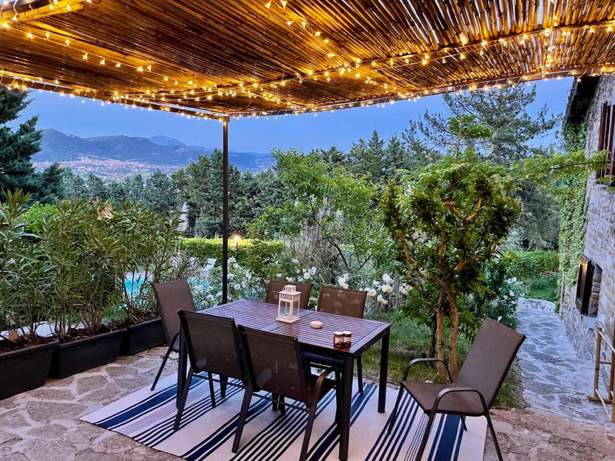 La Panoramica Gubbio - Maison De Charme - Casette E Appartamenti Self Catering Per Vacanze Meravigliose! מראה חיצוני תמונה
